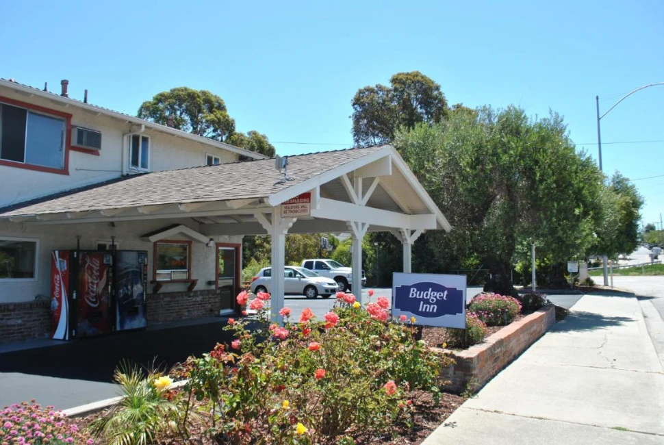 Discover Comfort and Convenience at Budget Inn San Luis Obispo