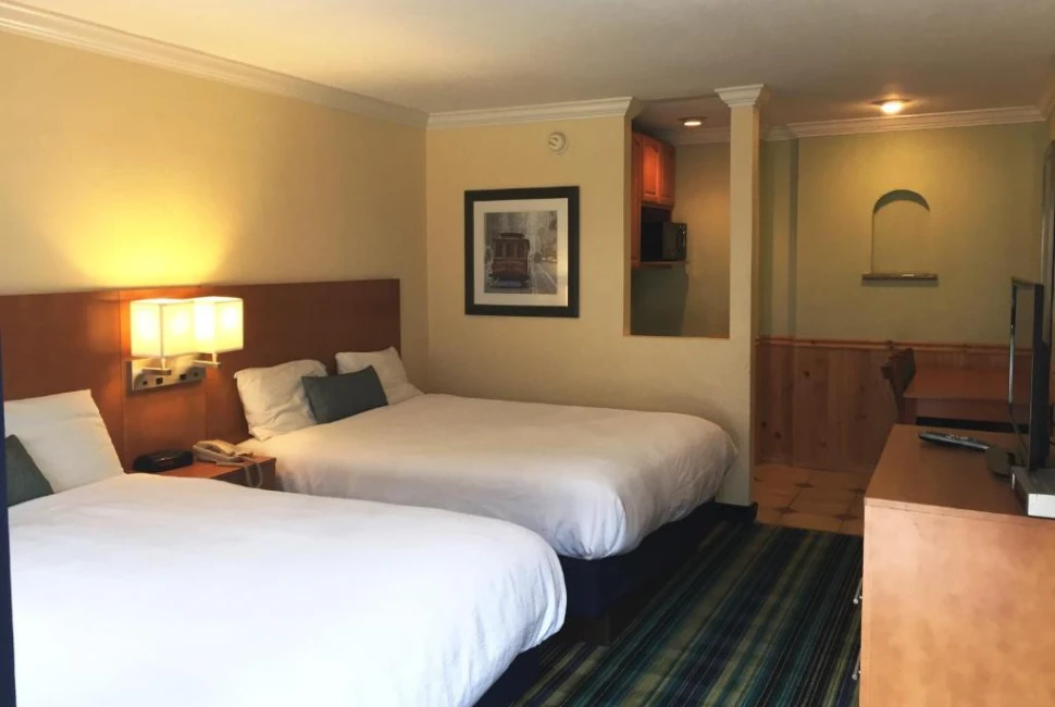 Escape to Serenity: Surf Motel San Francisco