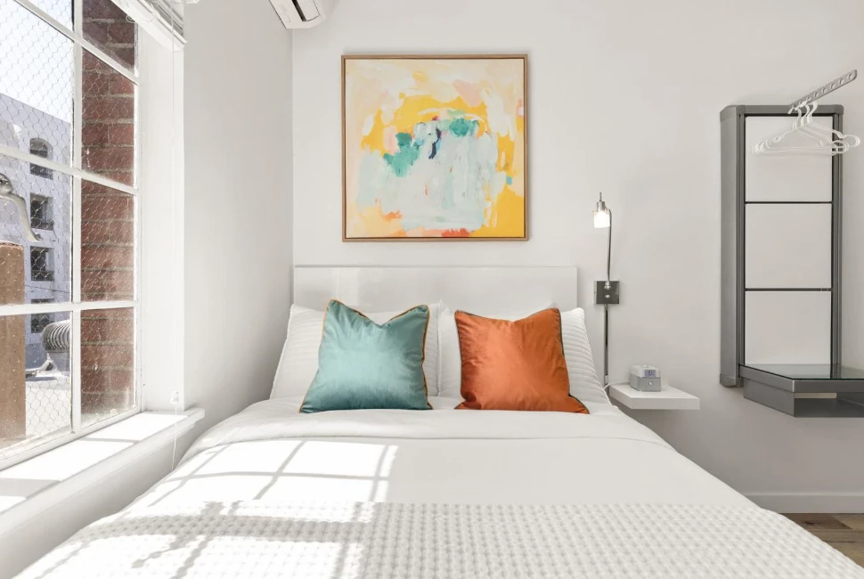 Experience Charm and Comfort at The Varden Hotel in Long Beach