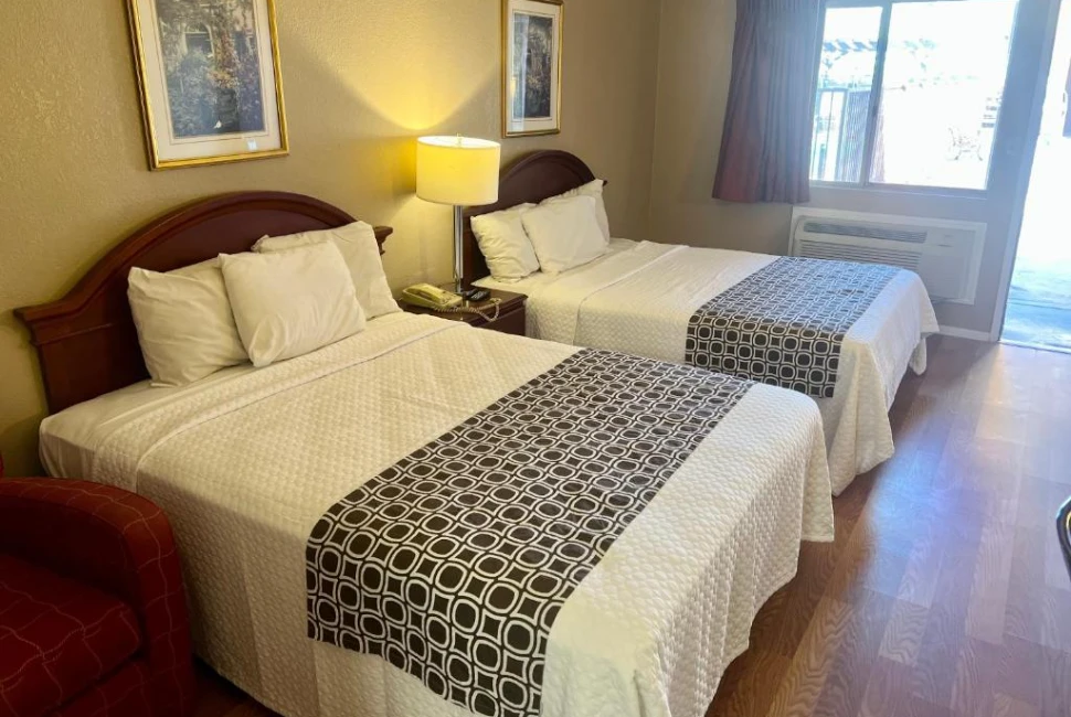 Experience Unmatched Comfort and Convenience at Park Avenue Inn & Suites in Victorville