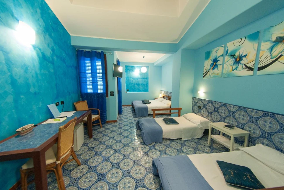 Wake Up to Beauty: Petit Hotel in Milazzo