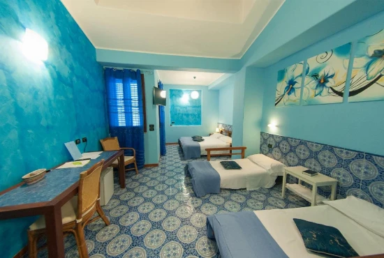 Wake Up to Beauty: Petit Hotel in Milazzo